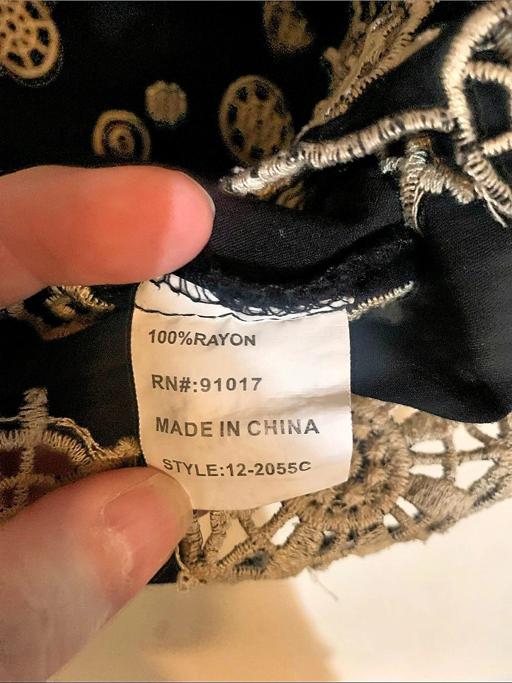 Solitaire Embroidered Tunic in Black & Gold Size Small - Picture 6 of 7
